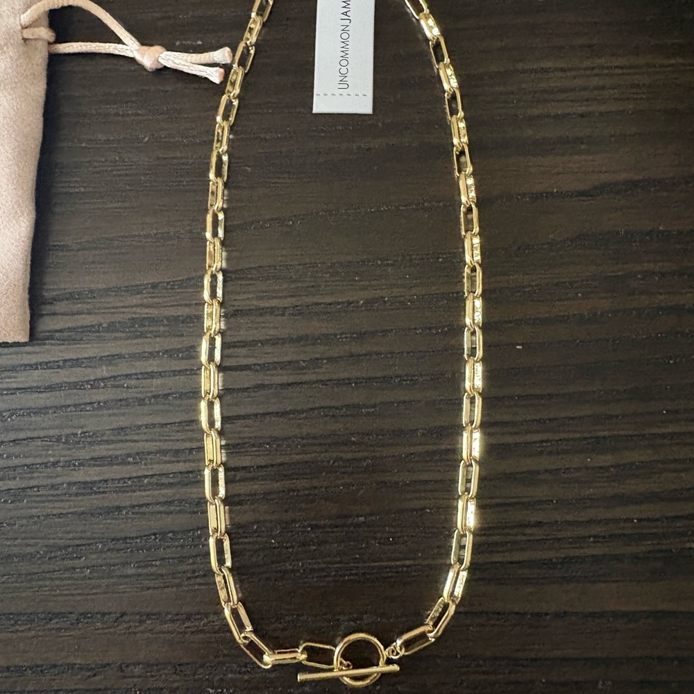 NEW Uncommon James Gold Staple Chain Necklace. - Picture 4 of 4